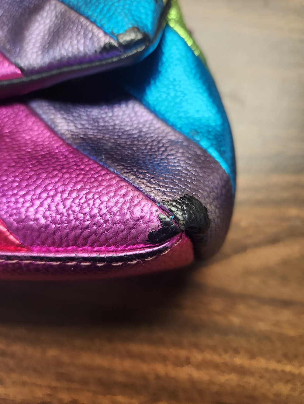 Kurt Geiger Metallic Rainbow Bag Read Description - Picture 3 of 16